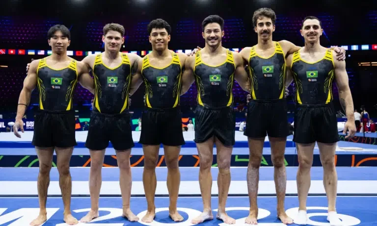 Rebeca Andrade foca na execução para brigar por medalha no salto no Mundial
