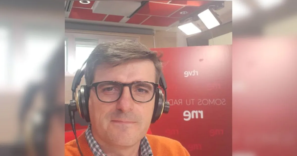Jorge Morales de Labra, experto en energía: "En los últimos 13 años ha bajado un 90% el precio de las placas solares y se han duplicado los clientes"