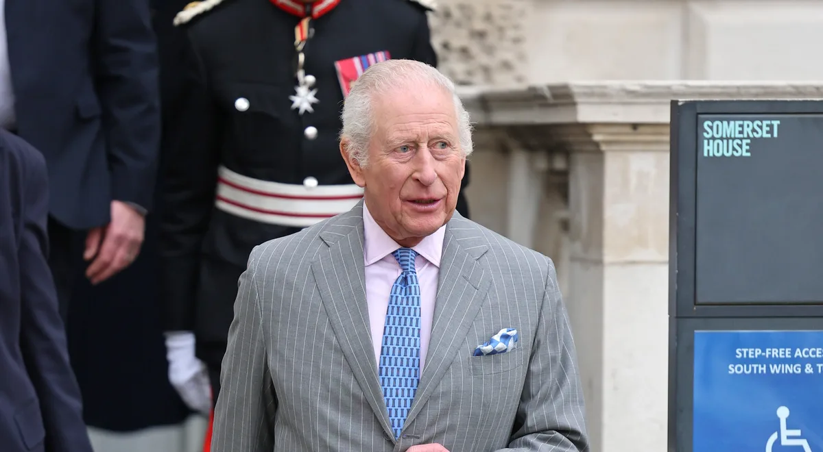 A razão para rádio britânica anunciar morte do Rei Charles por engano