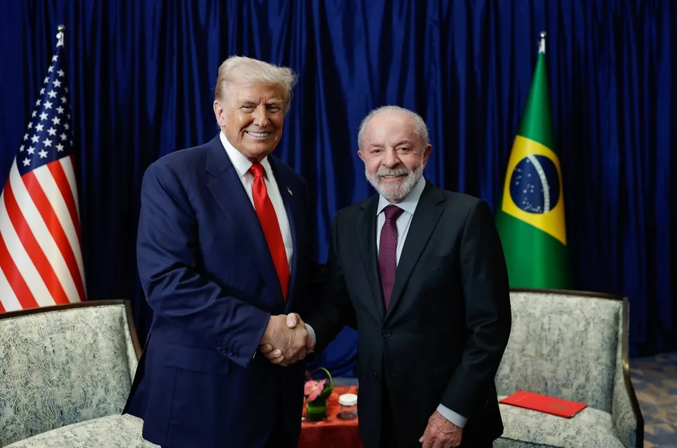 Brasil aciona Lei de Reciprocidade em resposta a sobretaxas comerciais dos EUA