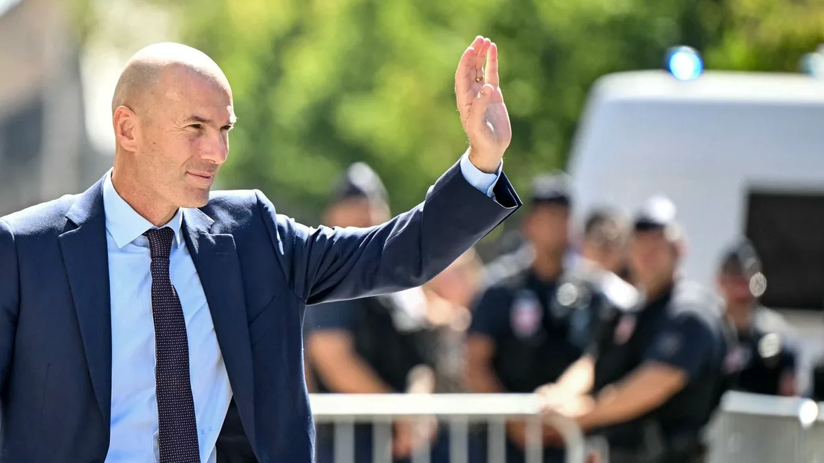 Businessman, grand-père et toujours amateur de foot… Les 1 000 vies de Zinédine Zidane pendant ses cinq années sans contrat