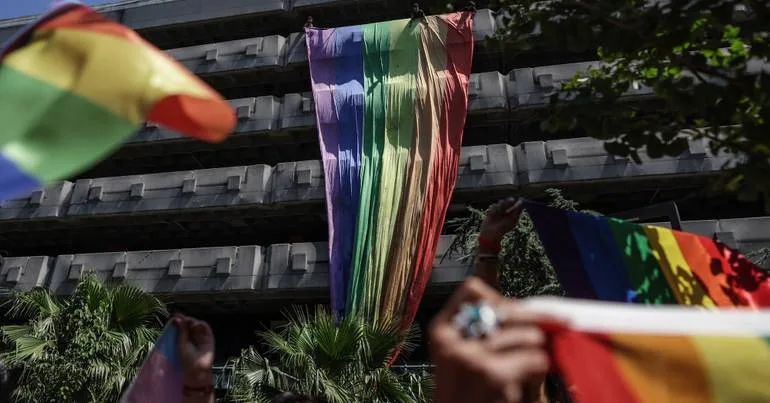 Turquia detém ativistas LGBT em operação de grande escala