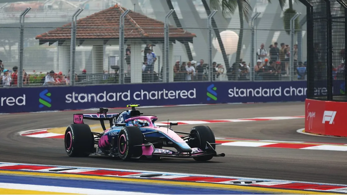 Franco Colapinto llega a la clasificación sprint de Singapur tras una práctica difícil con Alpine