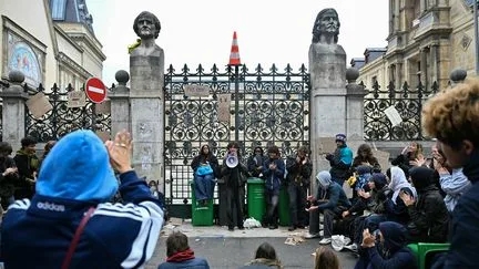 "On essaye vraiment de trouver des solutions pour continuer" : à Paris, des lycéens préparent la suite du mouvement