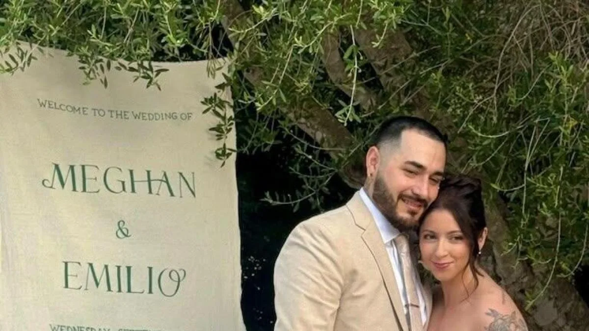 Los Mossos salvan la boda de una pareja de Chicago tras el robo del vestido, el traje y los anillos