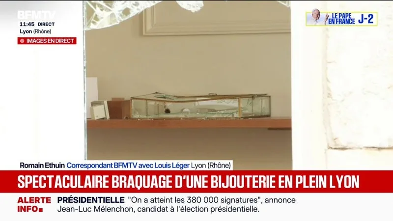Braquage à Lyon: les images de la vitrine brisée de la bijouterie