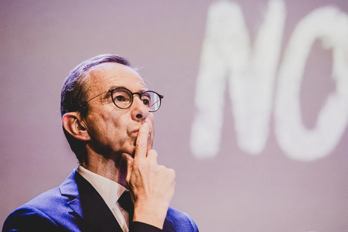 Fragilisé dans son camp, distancé dans les sondages, engagé dans une dérive droitière : Bruno Retailleau, une rentrée en rase campagne