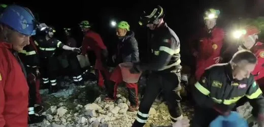Sardinien: Wanderer in Höhle verschüttet