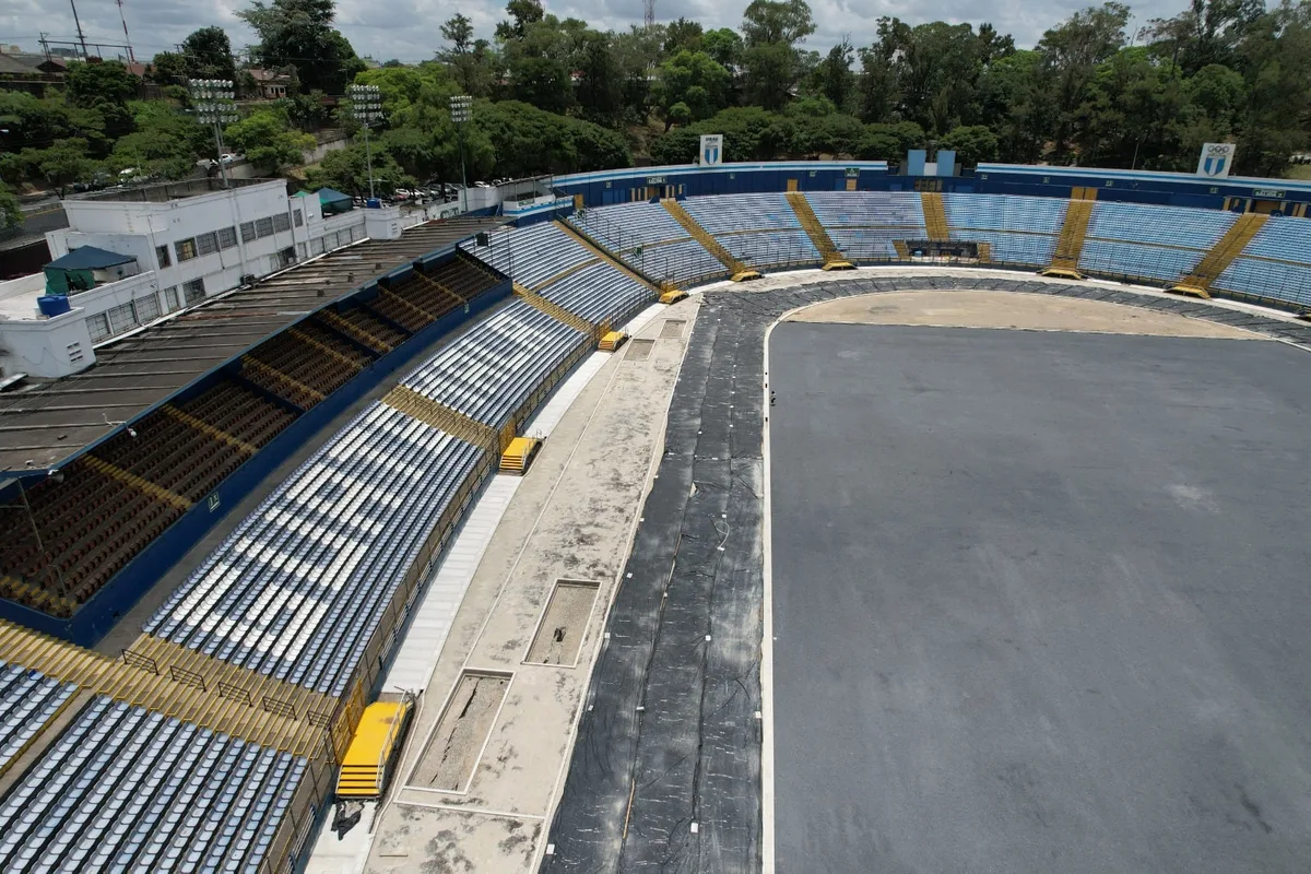 Estadio Doroteo Guamuch Flores en Guatemala: grietas en una obra inconclusa, 1.3 millones de USD pagados y una nueva licitación rumbo a 2027
