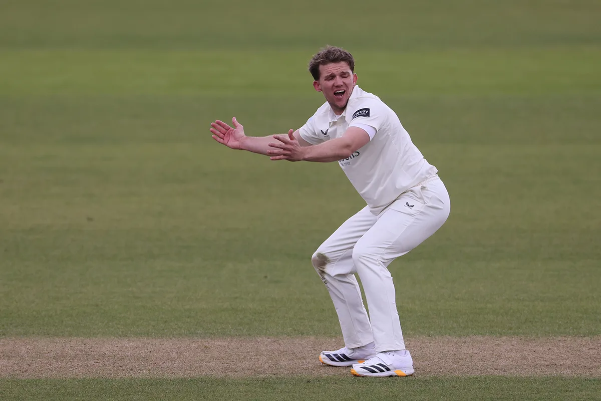 Milnes five-for puts Kent in charge against Middlesex
