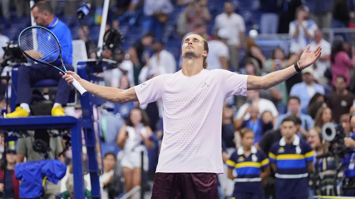 US Open: „Unglaublicher Kampf“: Zverev rettet sich in Nachtkrimi