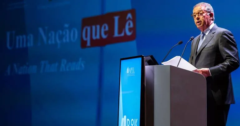 Presidente da República pede política para a leitura