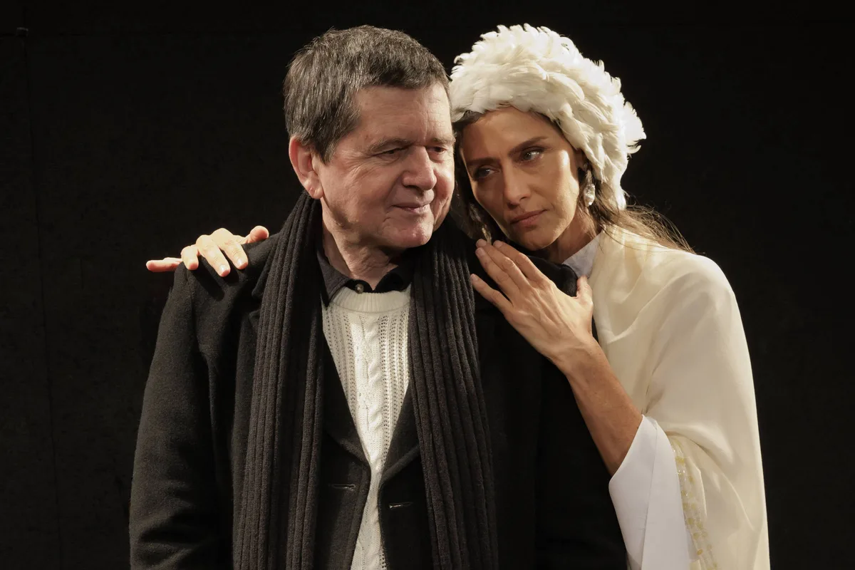 Maria Fernanda Cândido reencontra Celso Frateschi no teatro em peça de Ibsen