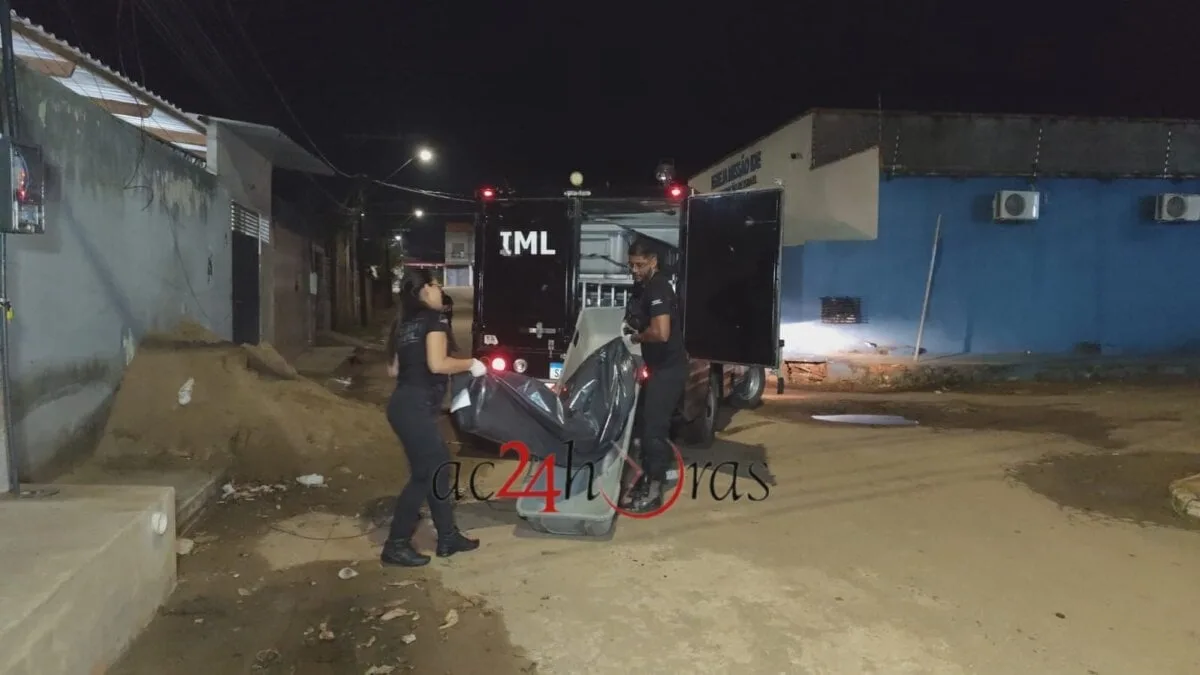 Homem em situação de rua é morto a golpes de faca na Baixada da Sobral