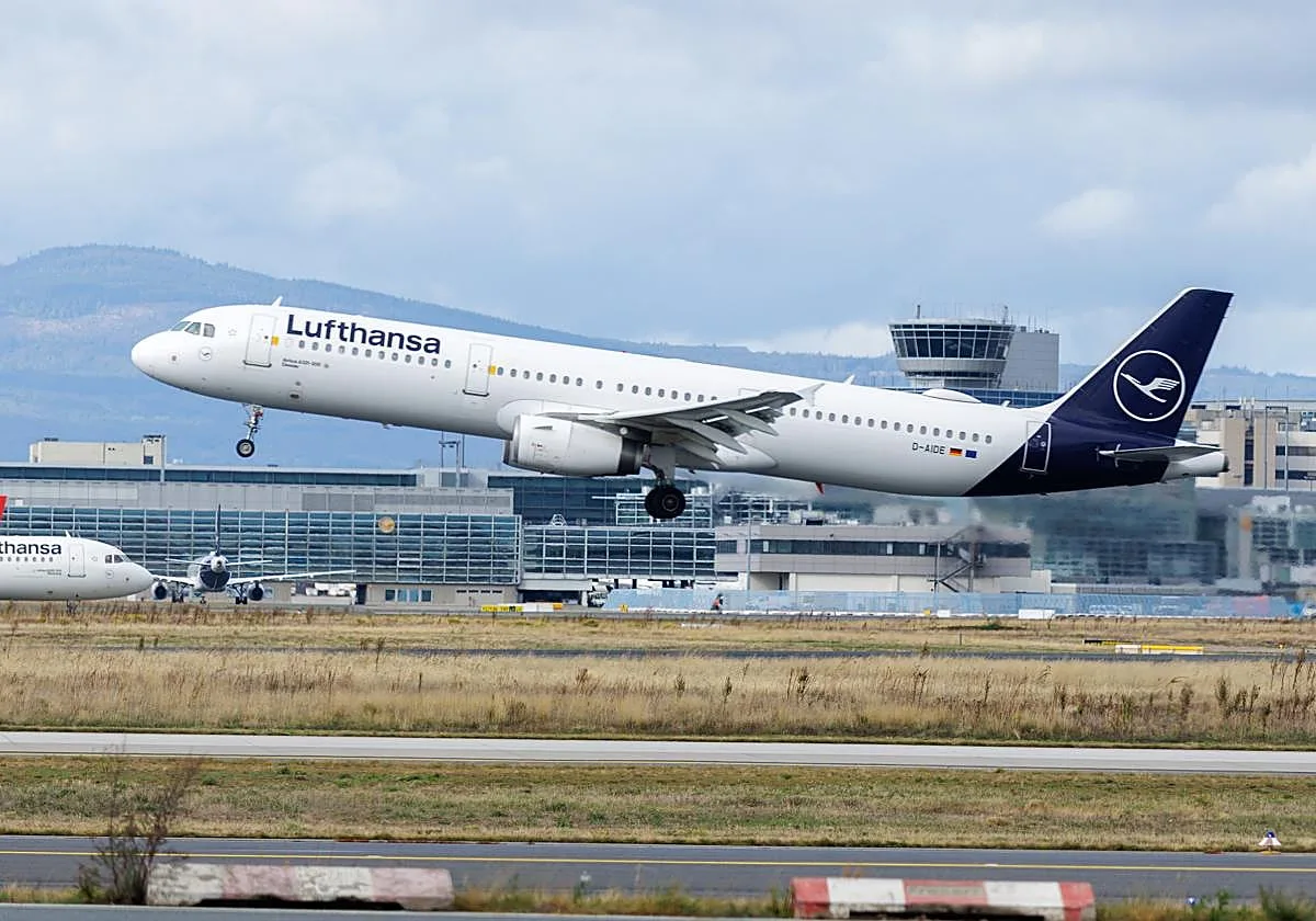 El Gobierno portugués elige a Lufthansa para adquirir hasta el 49,9% de la aerolínea TAP por 1.201 millones