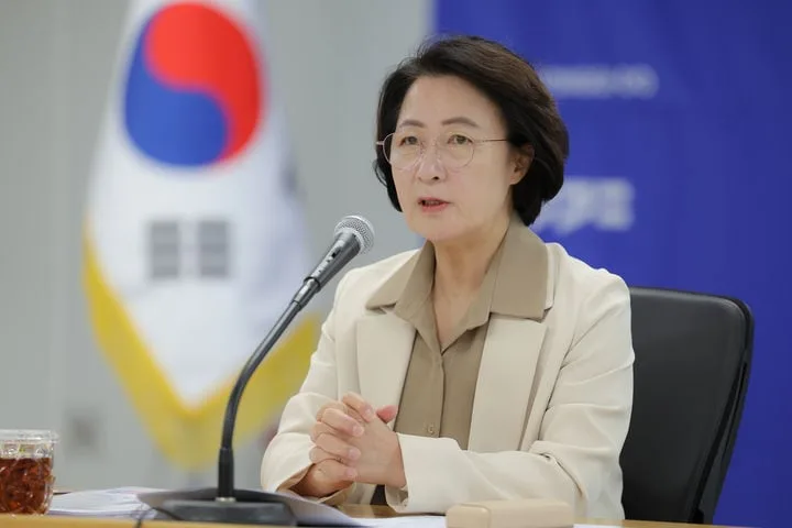 38분간 재정 위기 해명한 추미애, “정치적 의도·야바위 없어”