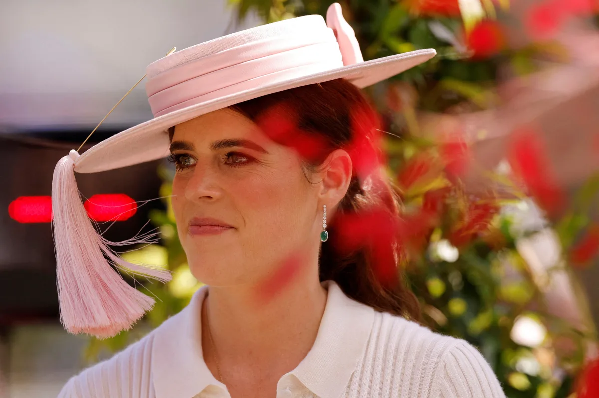 La princesa Eugenia muestra por primera vez a sus tres hijos juntos en una tierna imagen familiar