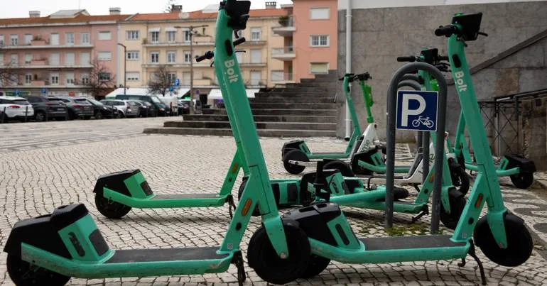 Coimbra prepara concessão para trotinetes no concelho