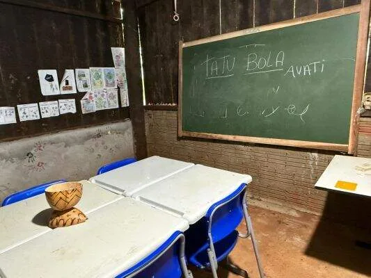 Investigação detecta série de problemas em escola indígena e cobra melhorias