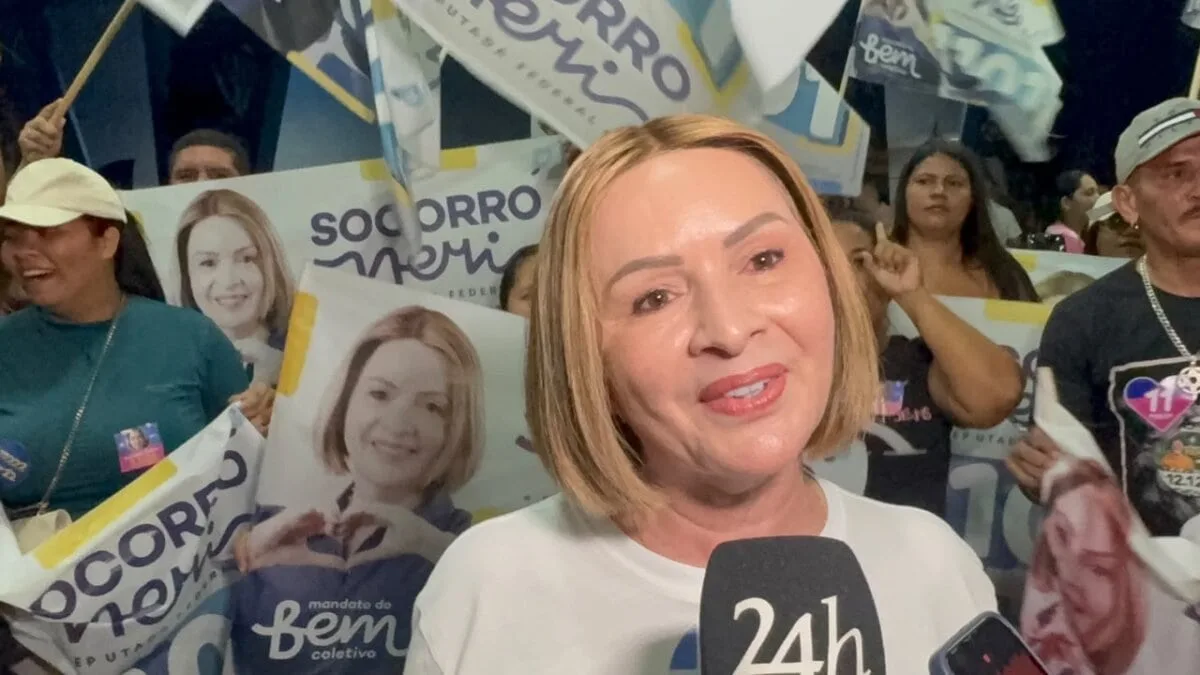 “Sou professora com muito orgulho”, diz Socorro Neri em encontro com educadores no Sesi