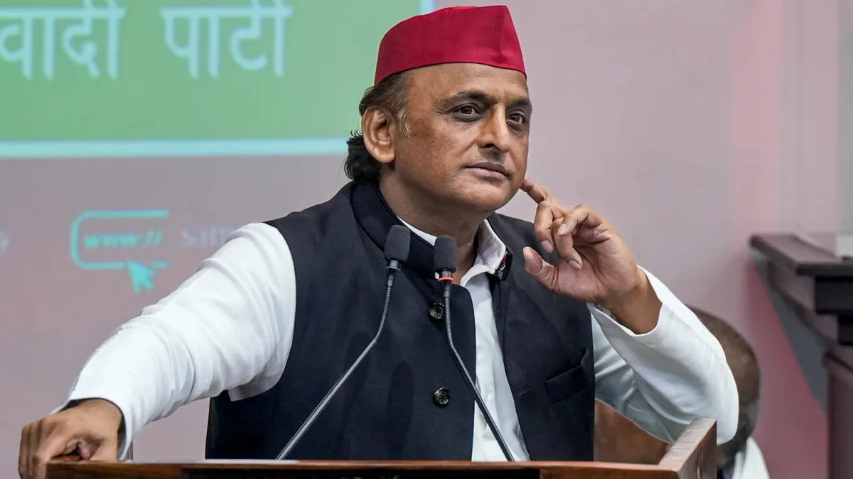 ‘Governments formed amid lapses unconstitutional’: Akhilesh Yadav attacks EC over reported internal dissent on SIR
