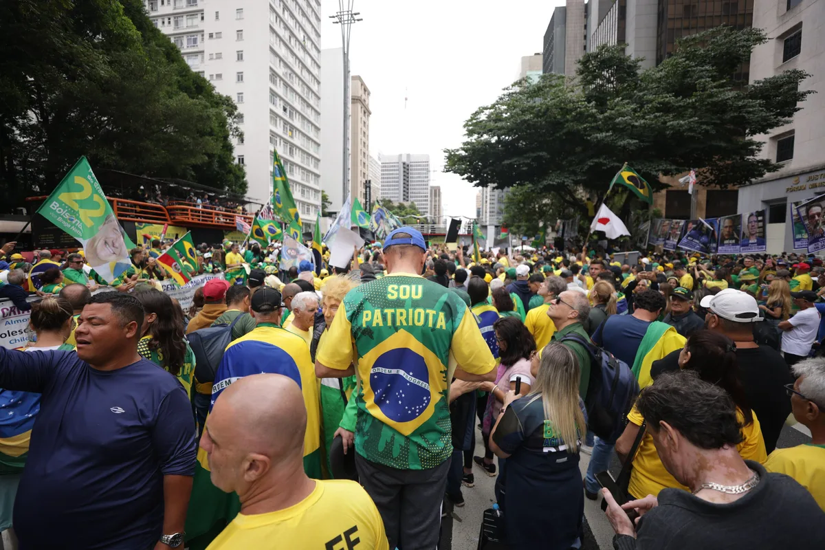 Nunes mobiliza subprefeitos para "comício" de Flávio em 7 de setembro