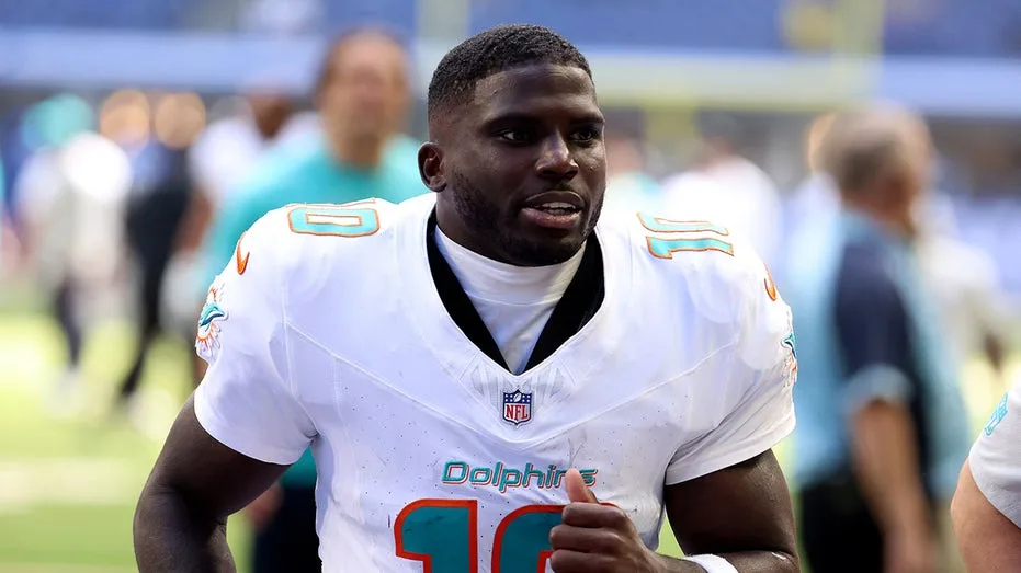 Tyreek Hill found liable on two battery counts in divorce battery case, must pay Lakeeta Vaccaro $500,000