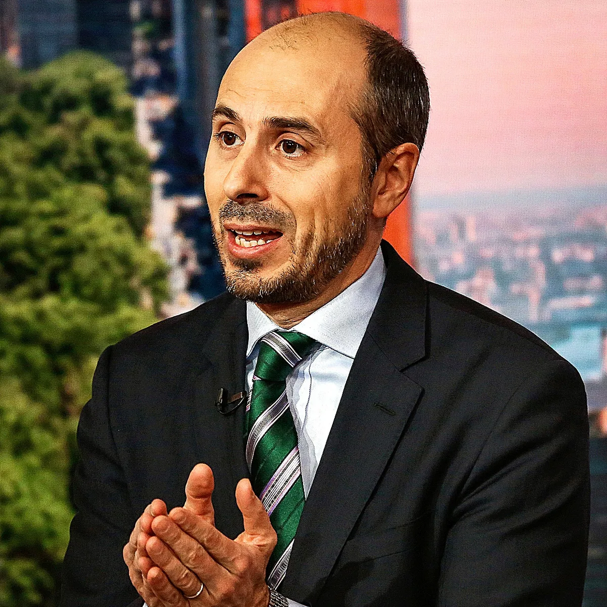 El español que más sabe de materias primas en Bank of America: "Asia ha entrado a competir en precio por el gas europeo y nos ha dejado secos"