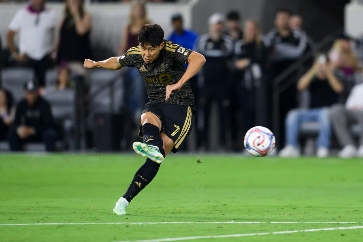 결정적 찬스 놓친 손흥민… LAFC, 1명 적은 밴쿠버와 졸전 끝 무승부
