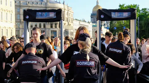 «Гайд-паркам» добавят комфорта // Власти Петербурга уточняют правила оборудования мест для митингов