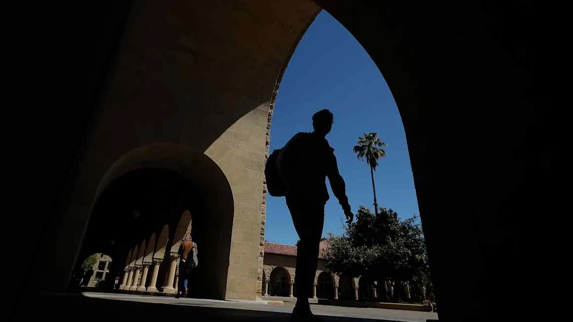 Top US law firms hit by backlash over ‘crazy’ hiring of first-year students