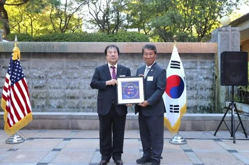 우오현 SM그룹 회장, 한미동맹재단 후원기업인증패 수상