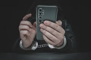 Extorsão admite forma tentada quando vítima não se submete a exigência