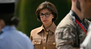Ex-ministra francesa julgada por corrupção em benefício da Renault-Nissan