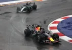 Verstappen vence sprint marcada por chuva e abandonos em Singapura