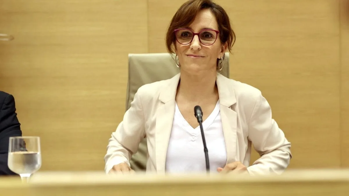 Mónica García defiende la gestión sanitaria en Ceuta: “Alojar, vacunar, vigilar y atender a los migrantes reduce el riesgo para la población”