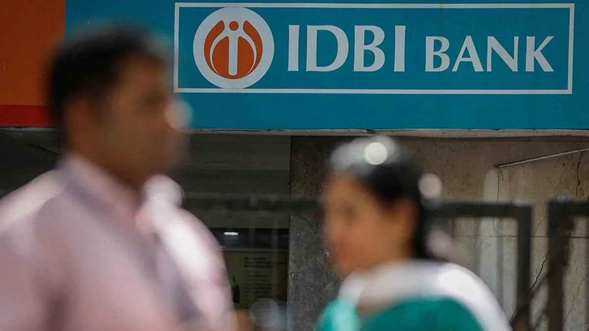 IDBI Bank shares tumble 7.5% after Fairfax ₹53k-crore deal