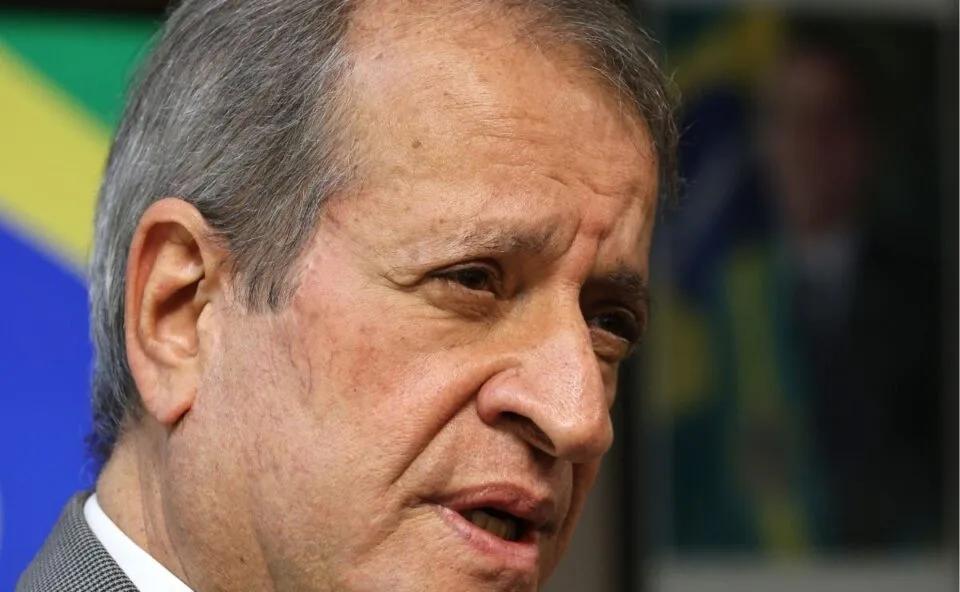 Valdemar contraria Flávio Bolsonaro sobre fim da reeleição: “Vai ter que ser discutido pelos novos senadores e deputados”