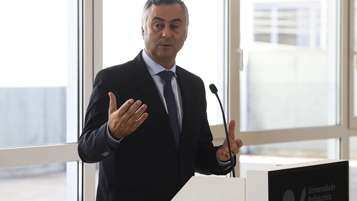 Descongelamento das propinas não afasta alunos, diz ministro