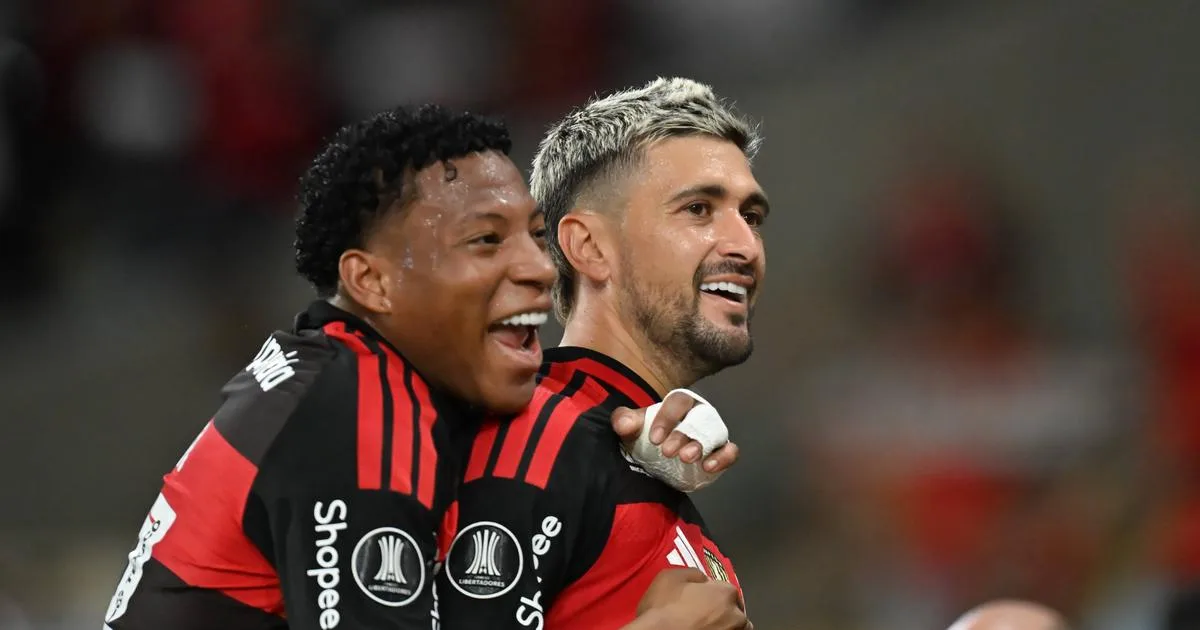 Leonardo Jardim sofre mas garante lugar nas meias-finais da Libertadores