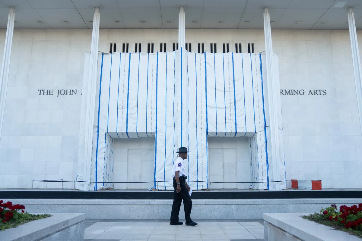 Kennedy Center must give 30 days’ notice before altering or demolishing building, judge rules