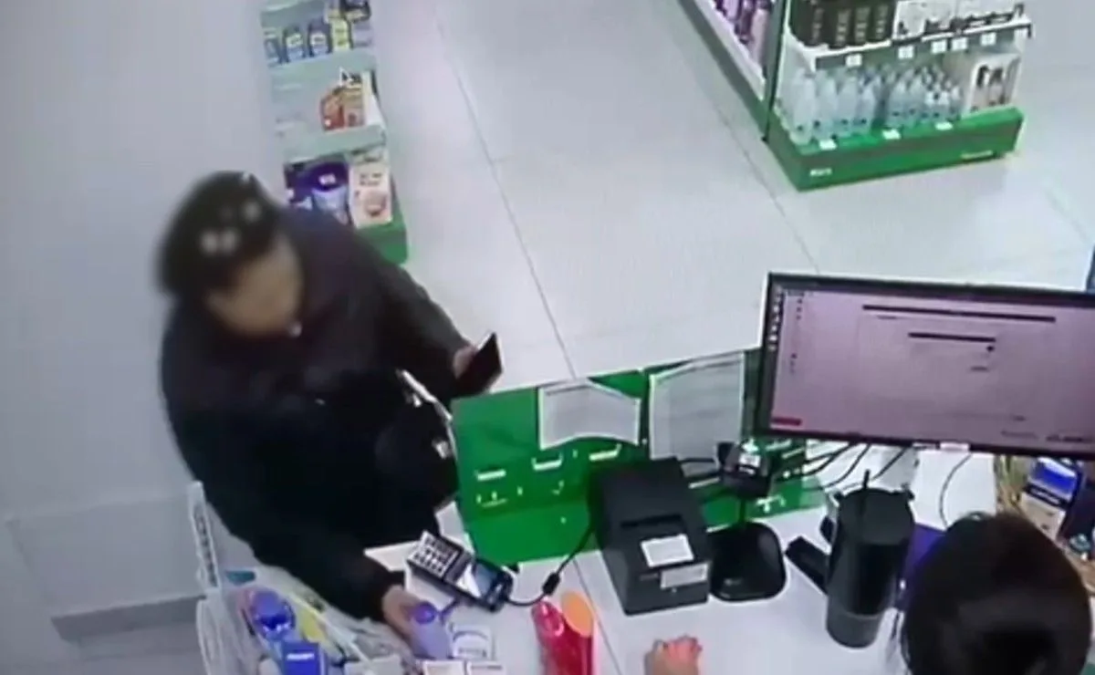 Mulher é presa após roubar idosa e causar prejuízo de R$ 1,1 mil com cartões da vítima em Curitiba; vídeo