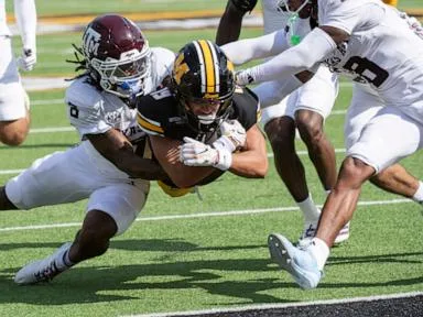 Jamal Roberts runs for 222 yards and 2 TDs to lead No. 14 Missouri past Texas A&M 27-6