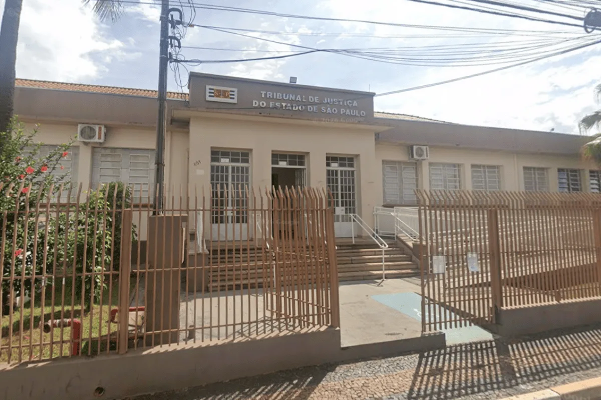 Padrasto é condenado após enteado pedir socorro em bilhete dentro de lanche