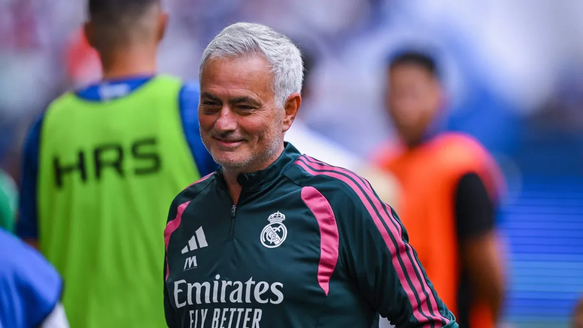 Mourinho exalta joia do Real Madrid: ‘Adoro ele, acho que pode seguir o mesmo caminho que Modric’
