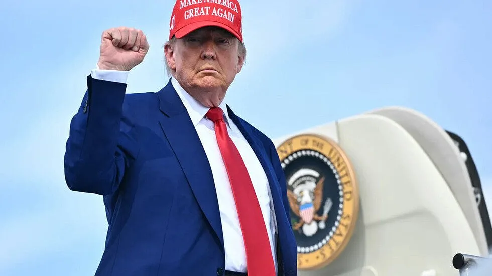 Trump perde apoio até entre republicanos: aprovação cai para mínimo histórico de 32%