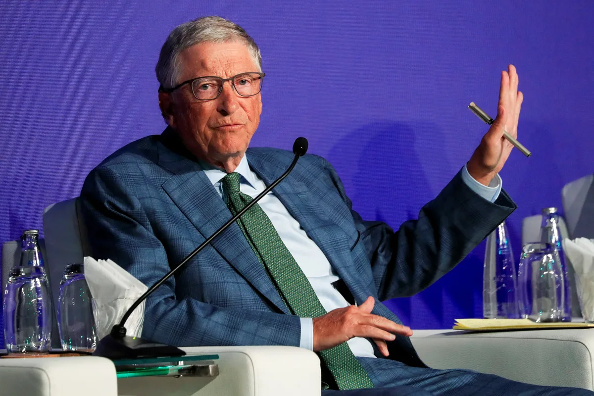 Bill Gates advierte sobre la IA: “será el mayor igualador jamás inventado o la peor fuente de injusticia”