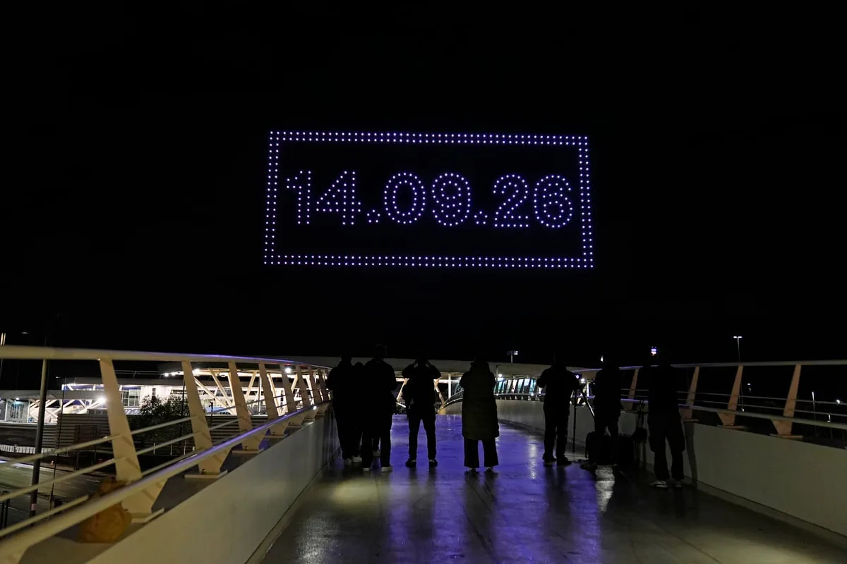Oasis confirm 2027 tour announcement date in drone light show over Manchester
