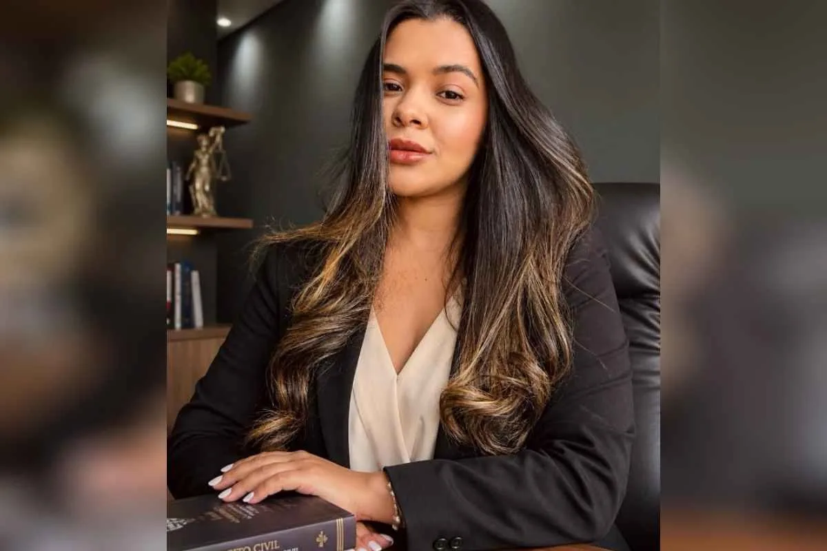 Aluna de direito que dá curso para evitar golpe é presa por dar golpe