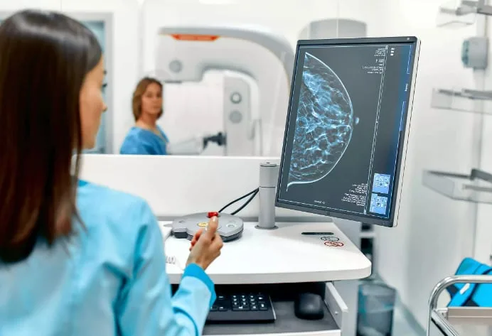 Por qué miles de mujeres postergan la mamografía, incluso cuando reconocen su importancia